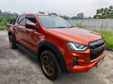 Isuzu D-Max AUTO PLUS in Pasir Gudang, JHR