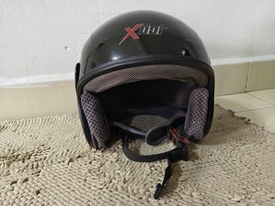 helmet / topi helmet