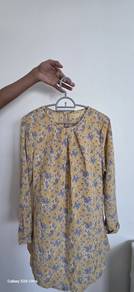 Yellow top used 