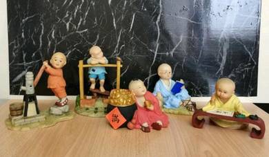 Little monks display