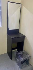 set dressing table