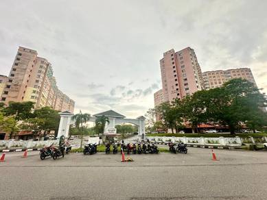 Condominium For Sale in Desaminium Flora