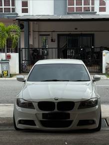 BMW 320d 20d SPORTS (CBU) in Port Dickson, NSN