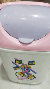 Barbie Little Bin