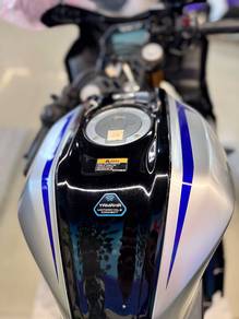 Yamaha R15