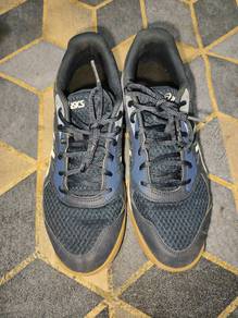 kasut asics upcourt 5 