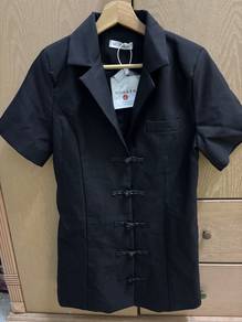 black short sleeve blazer