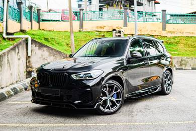 BMW X5 xDRIVE45e M SPORT in Desa Petaling, KUL