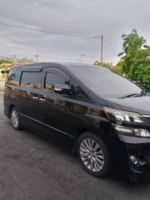 Toyota Vellfire Z GOLDEN EYES in Ayer Keroh, MLK