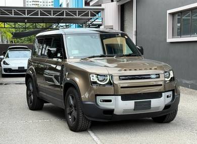 2021 Land Rover Defender 110 P300 SE