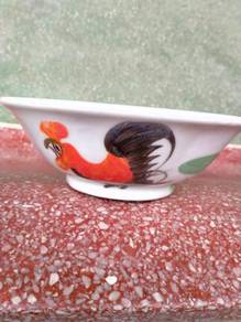 Antique chicken chinese bowl