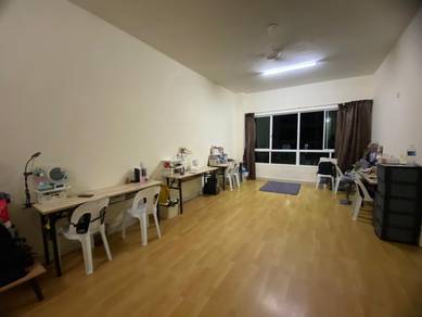 Service Residence For Sale in 1 Borneo Condominium