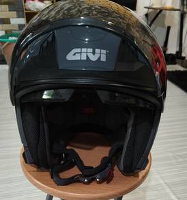 Helmet Givi untuk di jual