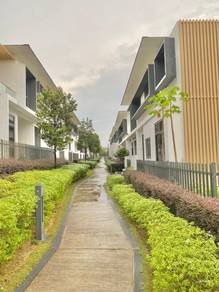 Semi-Detached House For Sale in Setia Alam,SGR