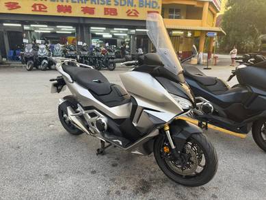 Honda Forza 250