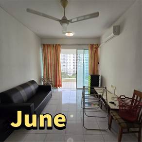 Condominium For Rent in Gold Coast