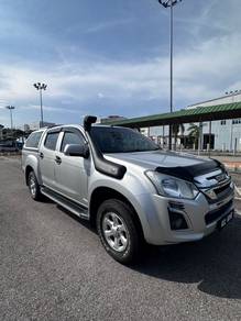 Isuzu D-Max PREMIUM in Batu Berendam, MLK
