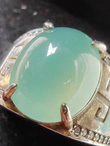 Giok Jadeite Jed Hijau Muda Gred Ais (Burma Asli)