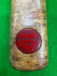 Ton Praram III Snooker Cues