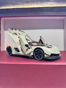 1/24 Diecast Sports Car