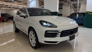 Porsche Cayenne STANDARD in Kota Damansara, SGR