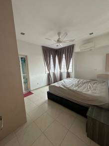 Condominium For Sale in Desa Airmas