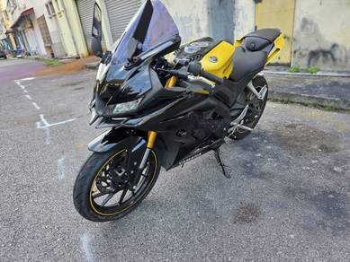 Yamaha R15