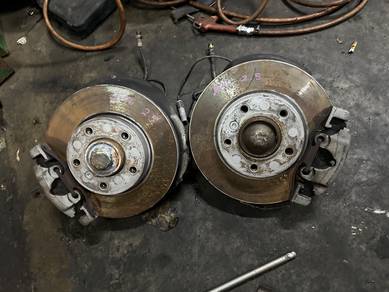 Bmw E46 M54 2.5 Disc Celiper Like New Front Ori