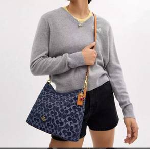Coach Shoulder Bag in Signature Denim