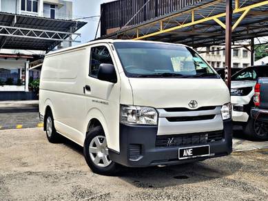 2023 TOYOTA HIACE 2.5D  PANEL LIKE NEW low mileage