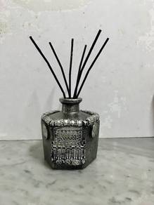 Solid Metal Base Reed Diffuser  (Arabic Design)