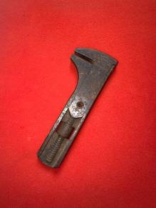 Vintage Diamond Brand Wrench