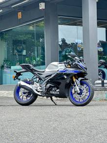 Yamaha R15