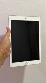 Apple iPad 6th Generation (2018) – 32GB