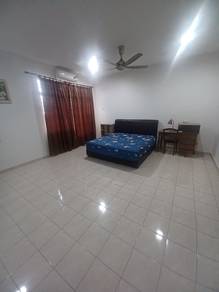 Room in Klang, SGR