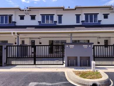 2-storey Terraced House For Sale in Mantin,NSN