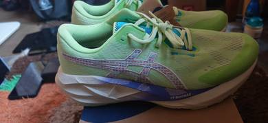 asics novablast 5 tr 9.5uk