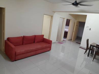 Condominium For Rent in Menara Pelangi