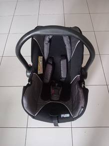saya mau jual baby car seat Chair play mats 