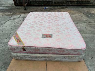 (Goodnite) 8'' Spring Coil Tilam Queen Mattress