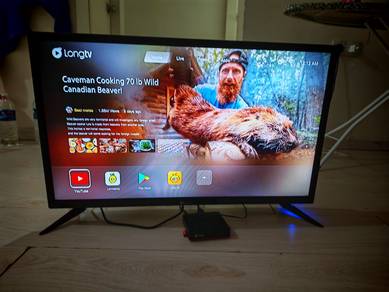 32" Tv with goodies
