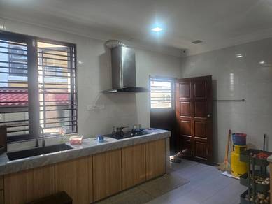 Kitchen Stove (built in tempered glass gas)