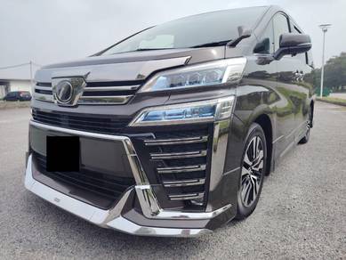 Toyota Vellfire  in Sungai Besi, KUL