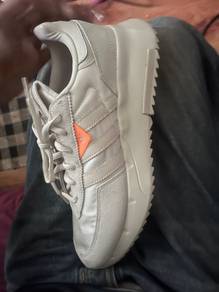 kasut adidas untuk dijual
