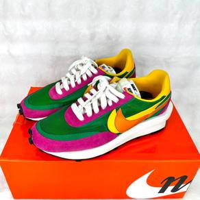 Nike Sacai LD Waffle Sneaker in Pine Green Pink