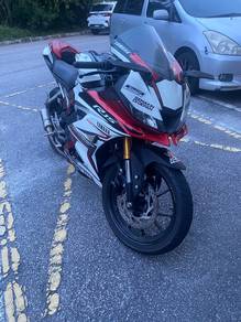Yamaha R15