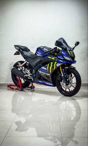 Yamaha R15