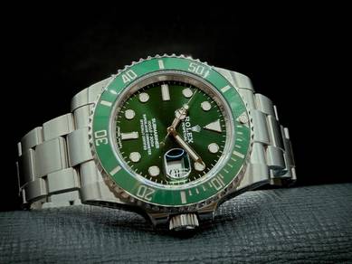 Rolex submariner HULK 116610LV