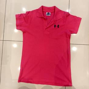 *Pink t-shirt*