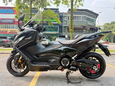 Yamaha TMAX